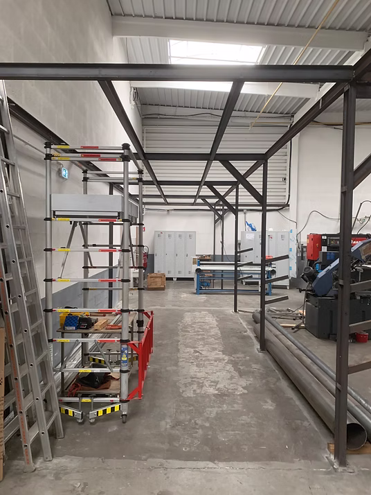 3D Modeling & Rendering — 733d2c_d45ea16dbf604eeca5fc57973c96b6df~mv2.png.avif